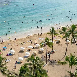Apartment Lovely 2 Bedrooms, 2 Bathrooms, Free 1 Parking At Waikiki, Honolulu