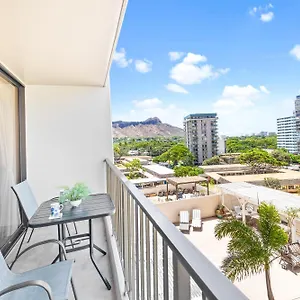 Apartment Diamond Head View Close To Waikiki With Parking, Honolulu