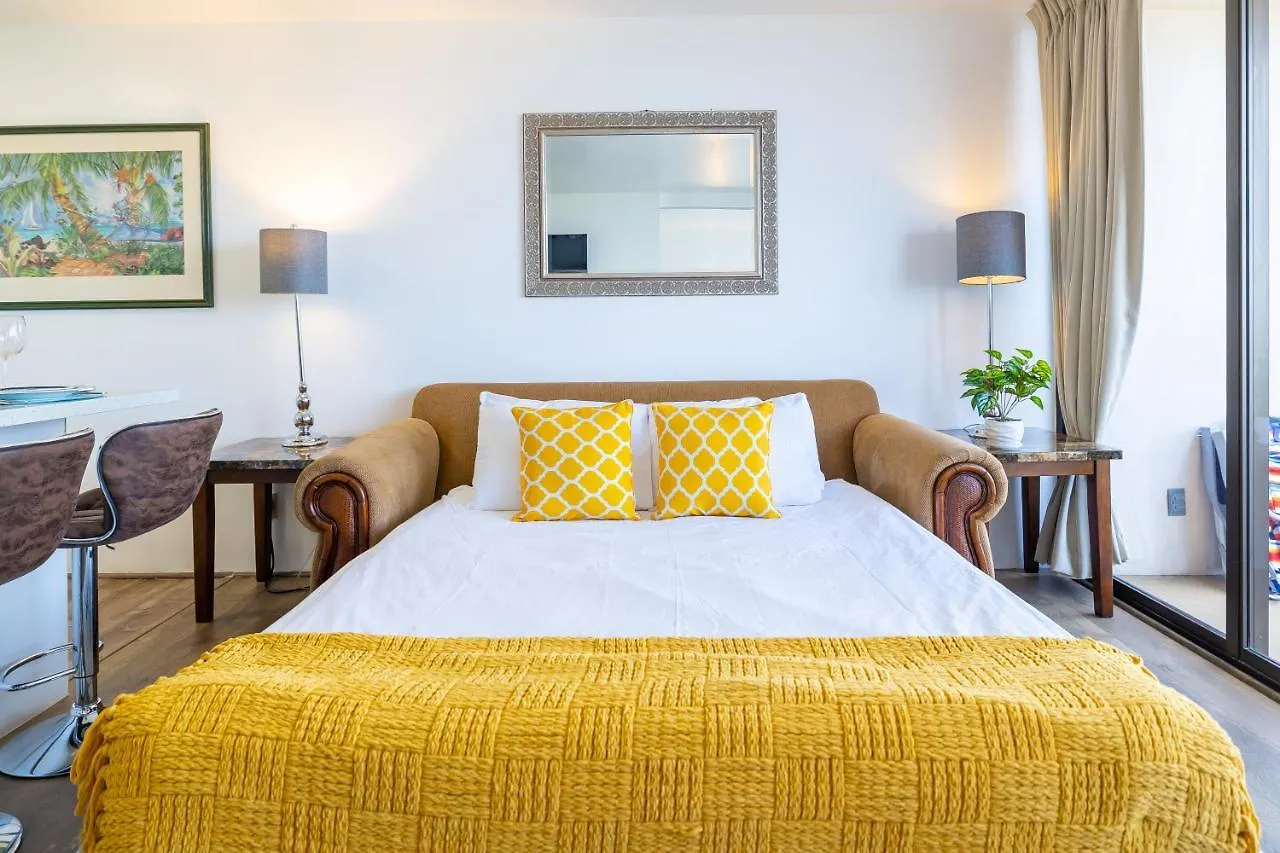 Beautiful Ocean And Diamond Head Views With Parking Apartment Honolulu
