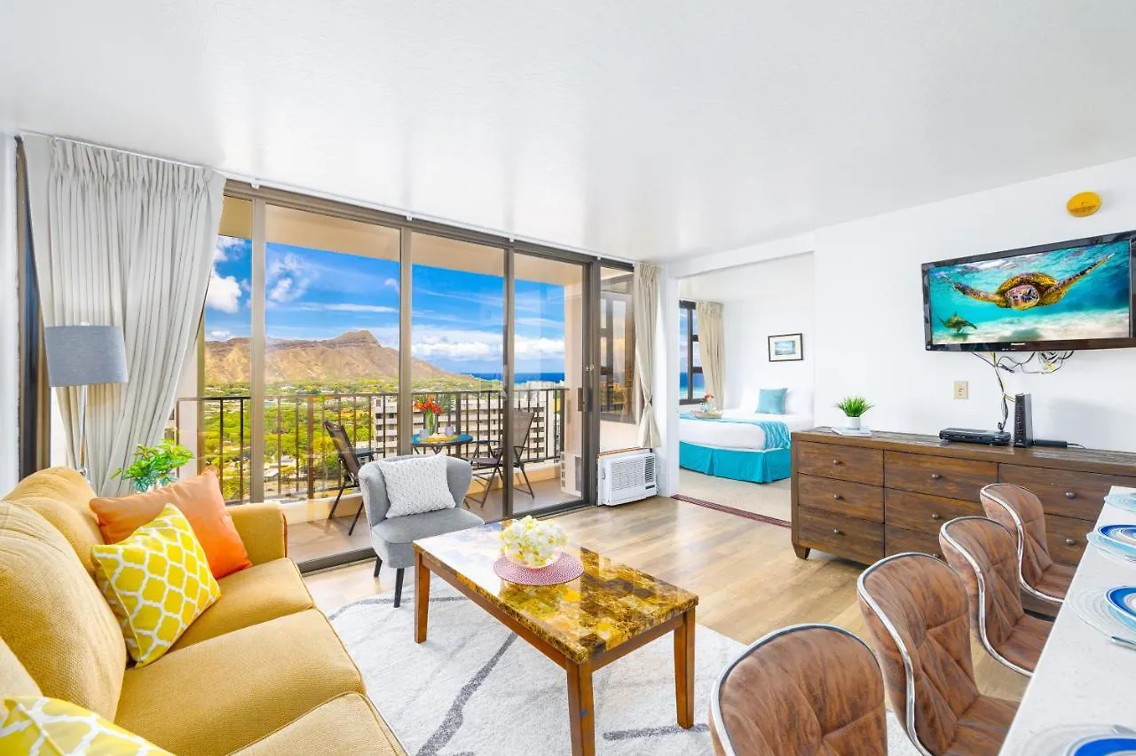 Beautiful Ocean And Diamond Head Views With Parking Apartment Honolulu