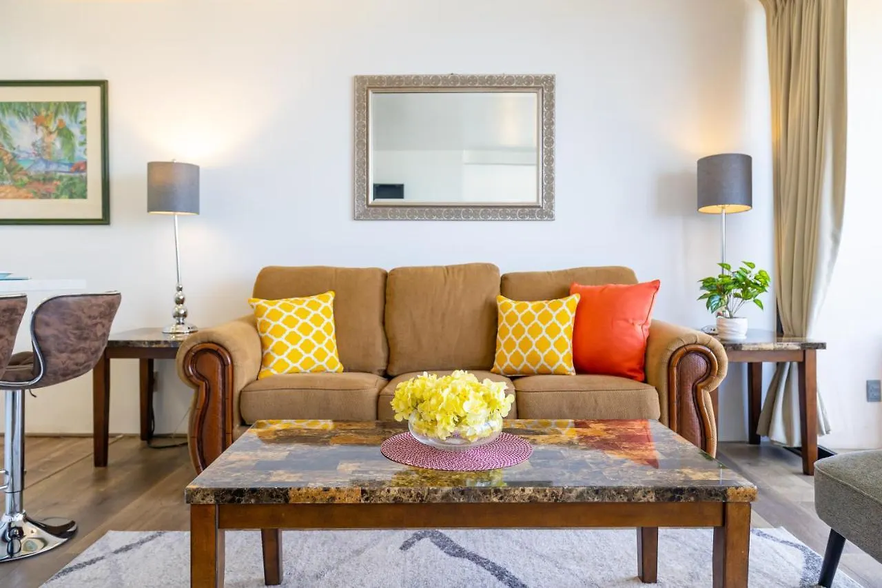 Beautiful Ocean And Diamond Head Views With Parking Apartment Honolulu United States