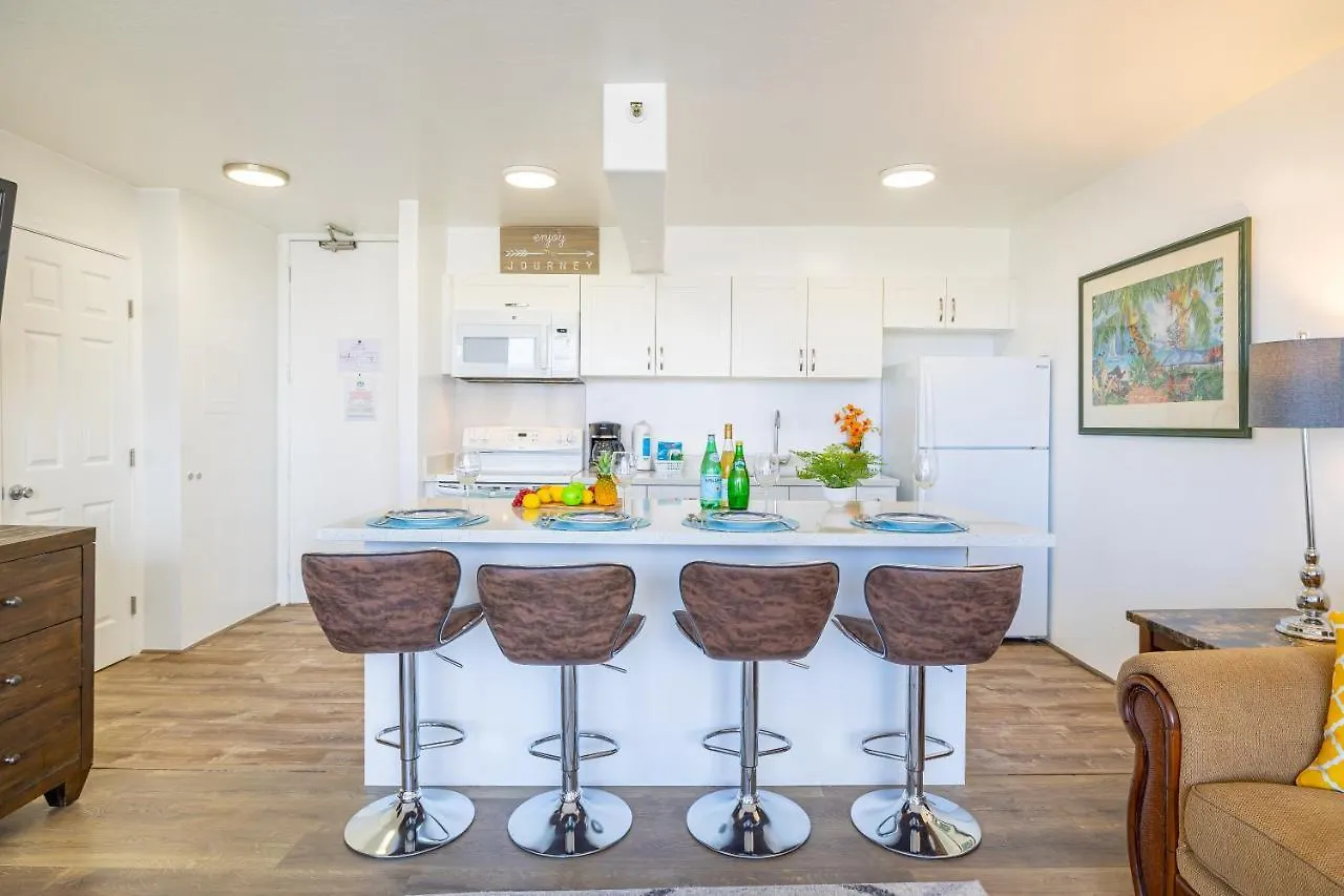 Beautiful Ocean And Diamond Head Views With Parking Apartment Honolulu
